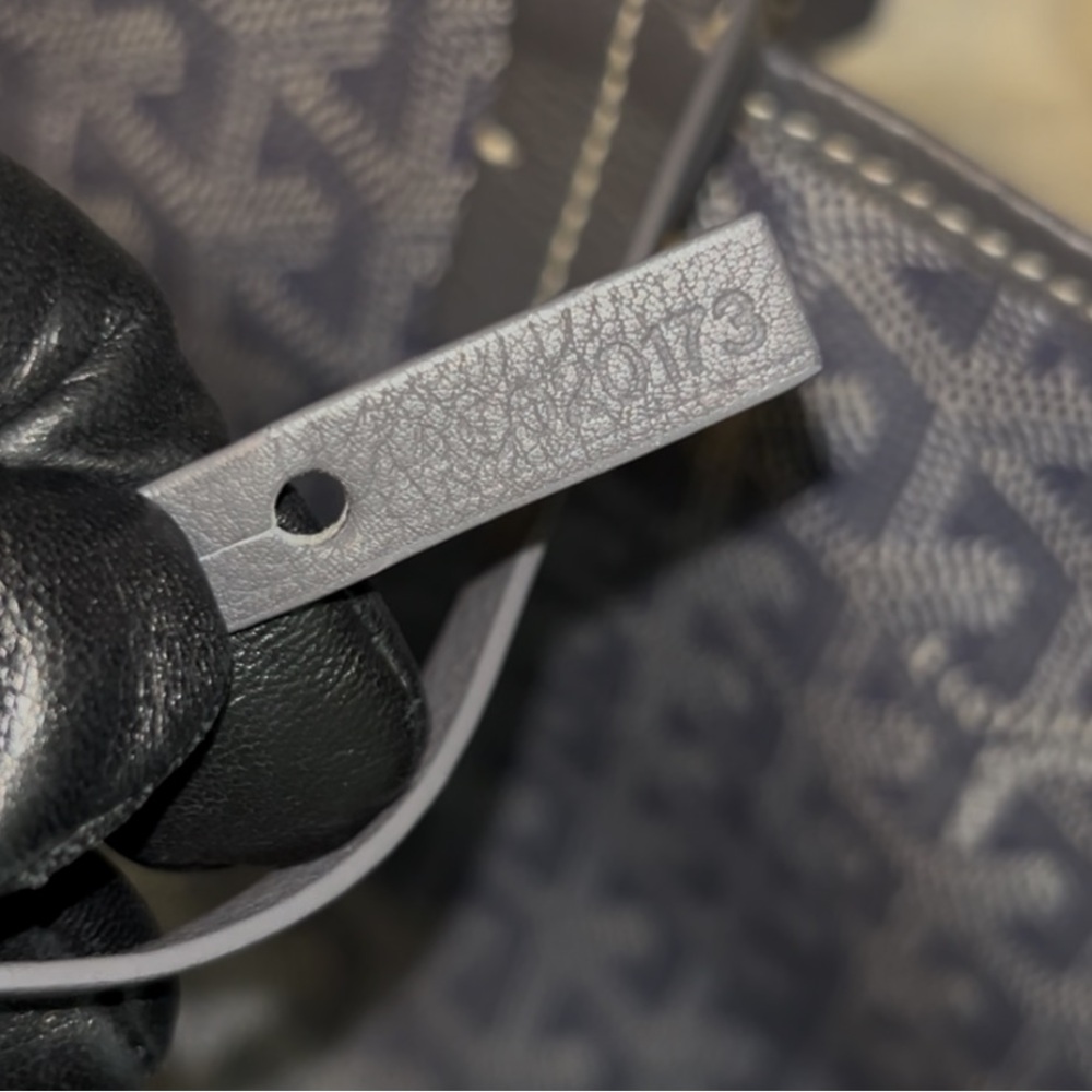 Goyard Gray Saint Louis PM Tote Bag - Picture 7 of 11